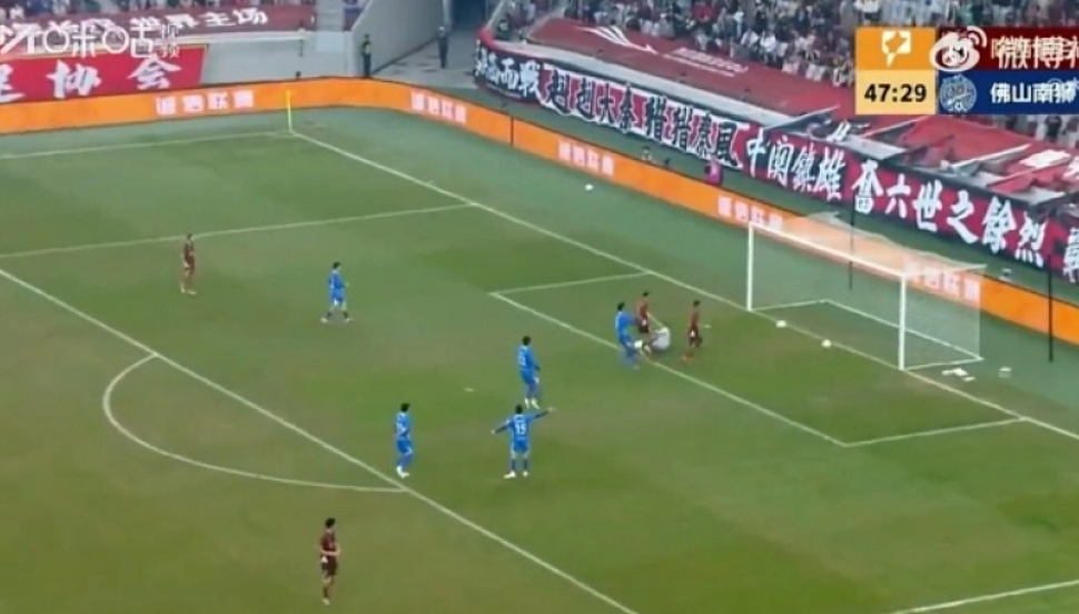 Δεν ξανάγινε: Δύο γκολ σημειώθηκαν την ίδια ακριβώς στιγμή στο ίδιο τέρμα! Δεν ξανάγινε: Δύο γκολ σημειώθηκαν την ίδια ακριβώς στιγμή στο ίδιο τέρμα!