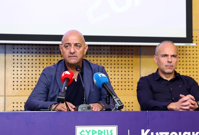 Λοιζίδης: “Έχουμε πρόβλημα στο VAR” Λοιζίδης: “Έχουμε πρόβλημα στο VAR”